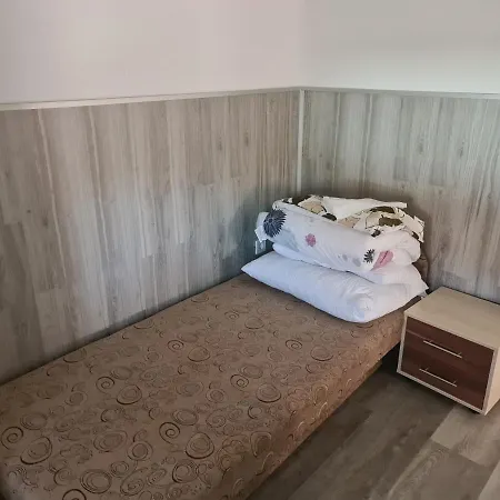 Vaddinszo Lak * 키슈쿤머이셔